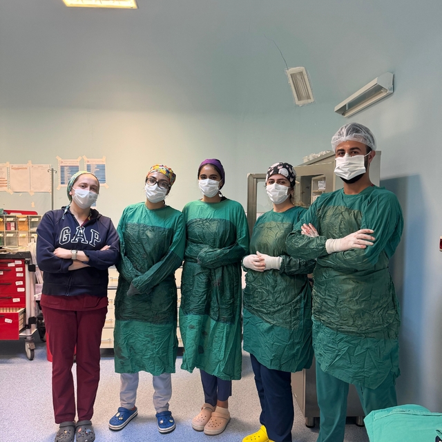 Kağızman Devlet Hastanesi'nde karın kesisi ameliyatı