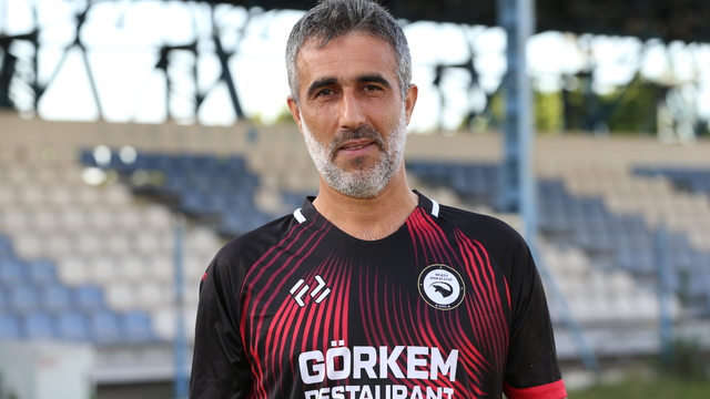 Hatay'da futbolcu baba ve oğlu aynı takımda mücadele ediyor