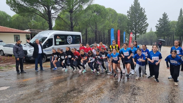 Okul sporları kros il birinciliğinde 130 sporcu ter döktü