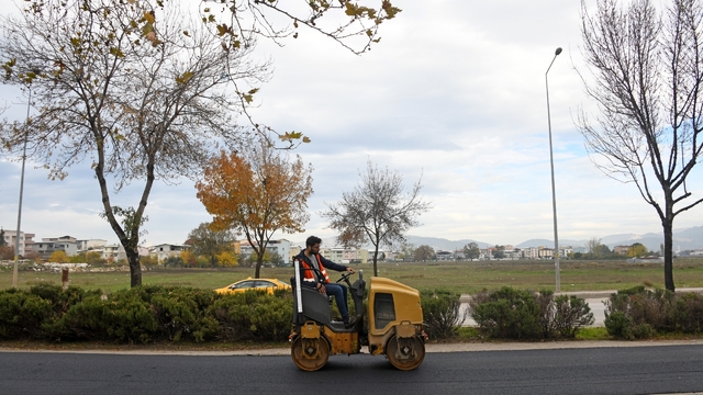 Osmangazi'de park içi yollar yenilendi