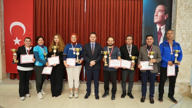 Muğla'da öğretmenler arası spor turnuvalarının ödül töreni coşkuyla gerçekleşti