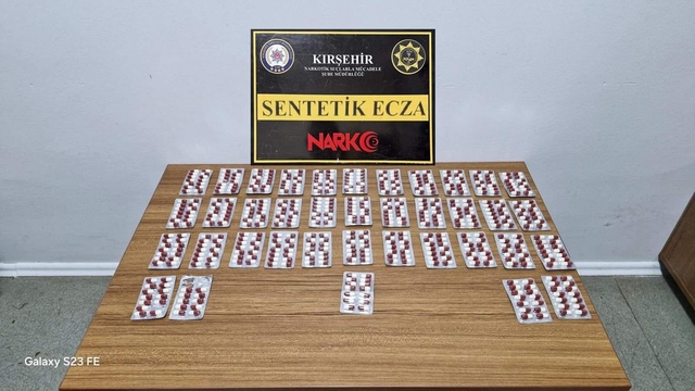Kırşehir'de uyuşturucu operasyonu: 527 adet sentetik hap ele geçirildi