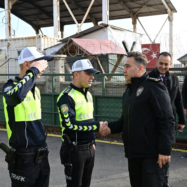 Ağrı Emniyet Müdürü Önder, trafik denetimlerini inceledi