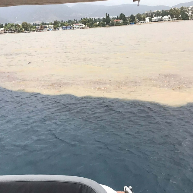 Bodrum'da sağanak; 1 evi su bastı, yollar göle döndü (2)