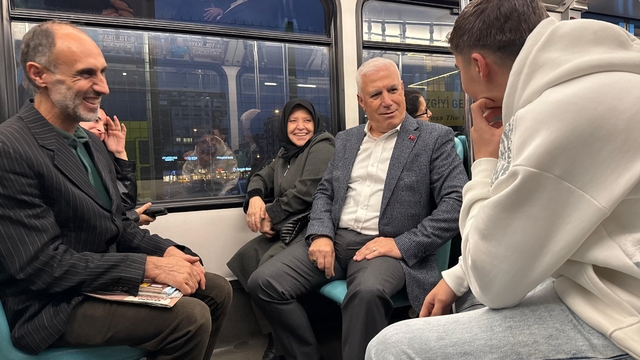 Başkan Bozbey'den çağrı "Haydi Bursa, geleceğine ve yeşiline sahip çık"