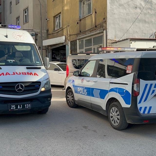 Parkta taşkınlık kavgası: 1 yaralı