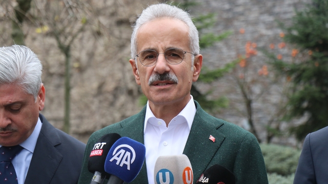 Ulaştırma ve Altyapı Bakanı Uraloğlu: "Kaptanın, 'Dron saldırısı var' diye yardım çağrısı olmuştu"
"Bunun tekerrür etmemesi için biz elimizden geleni yapacağız"
"Bütün unsurlarımızla beraber teyakkuz haline geçtik"