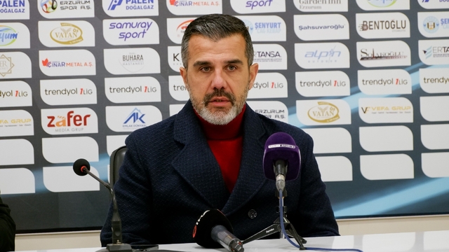 Mustafa Alper Avcı: "Kırılgan bir yapıya sahibiz"
İstanbulspor Teknik Direktörü Mustafa Alper Avcı:
"Savunma kısmı bizi üzüyor; son 3 maçtır yediğimiz goller buna örnek"