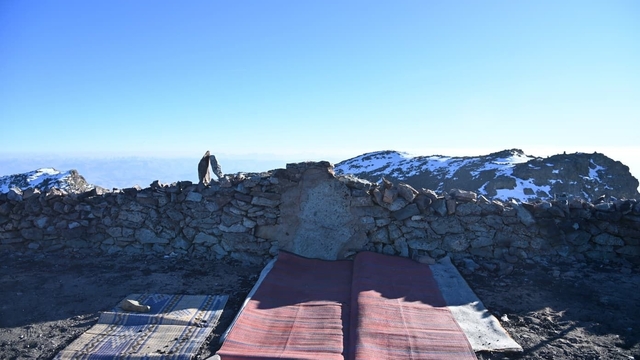 Yanan Kırklar Mescidi'nin yerine yenisi yapılacak