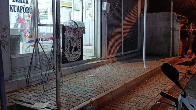 Adana'da berber dükkanında silahlı çatışma; 3'ü ağır, 7 yaralı