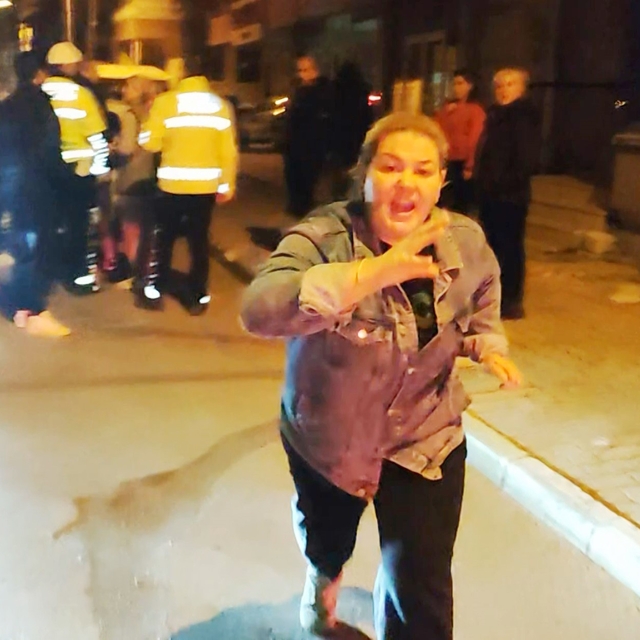 Şoförün kaçtığı kazada sahte şoför planı suya düşünce gazetecilere saldırdı