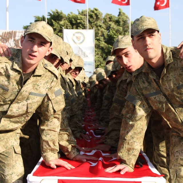 Hatay'da temel eğitimlerini tamamlayan bin 418 acemi er, yemin etti