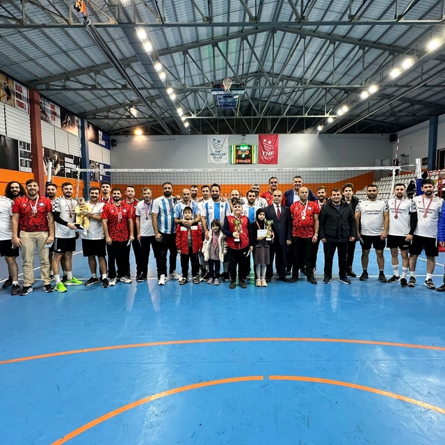 Voleybolda şampiyon Aşkale