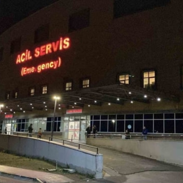 Çorum'da 8 kişi, zehirlenme şüphesiyle hastaneye kaldırıldı