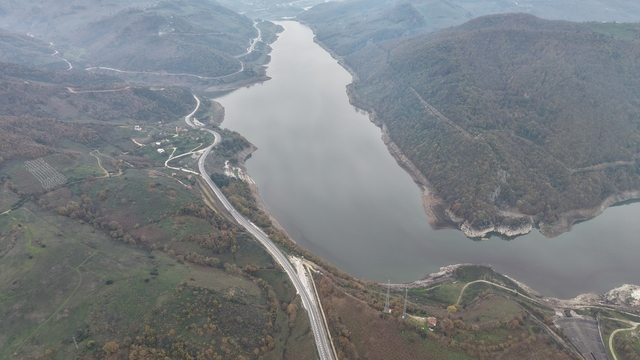 Düzce Ovası ve İstanbul'un su kaynağında sevindiren artış
Hasanlar Barajı'nda doluluk yüzde 70'i aştı