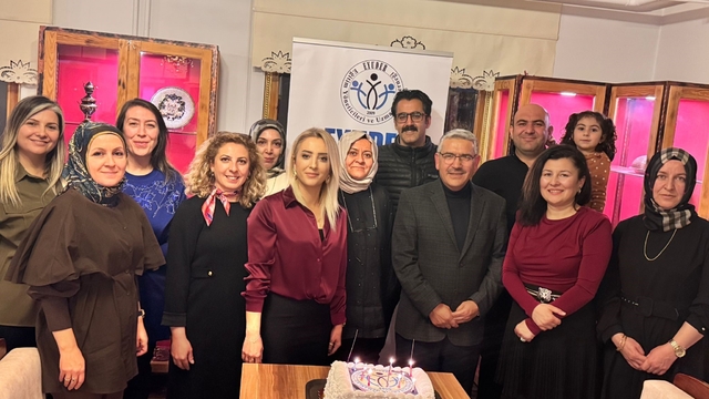 Erzincan EYUDER'den Öğretmenler Günü ve 2026 Planlama Toplantısı