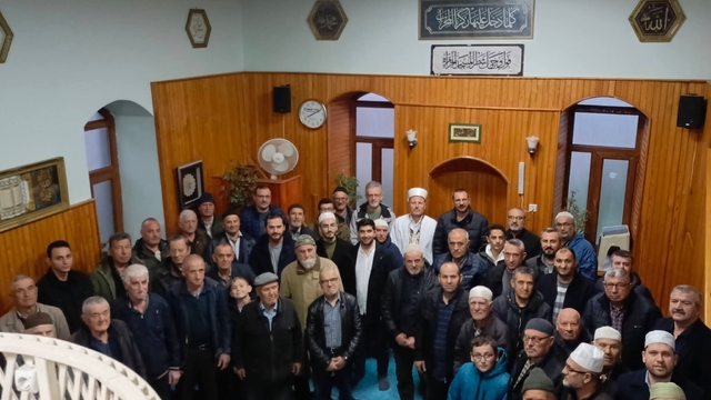 Pınarhisar Hacıfaklı Köyü Camii'nde sabah namazı buluşması