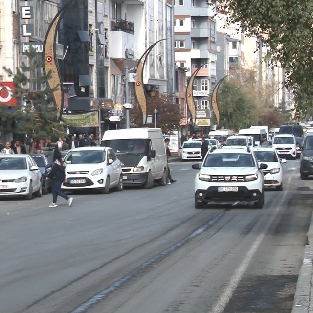 Kars'ta şaşırtan denge: Merkez nüfus 100 bin, araç sayısı 54 bini geçti