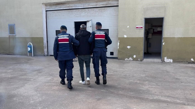 Gaziantep'te aranan 5 şahsı jandarma yakaladı