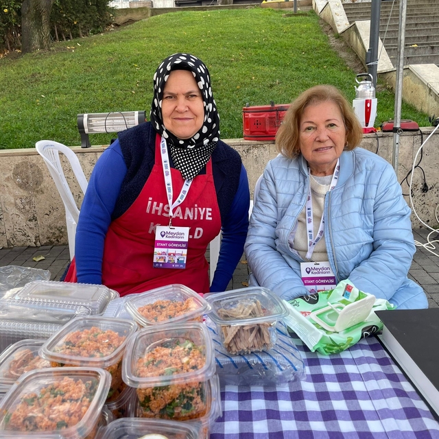 Heykel'de meydan kadınların