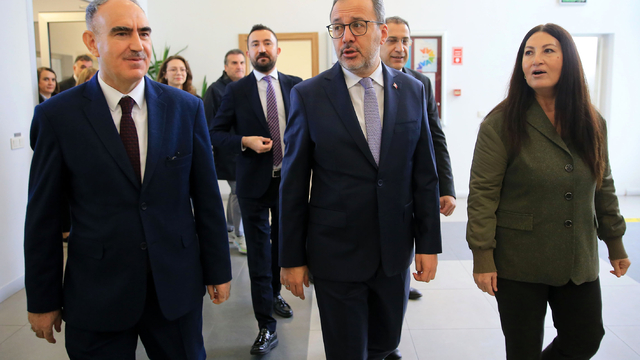 TBMM Engelli Bireylerin Sorunlarını Araştırma Komisyonu, Manisa'da ZEKİ Yaşam Merkezini inceledi