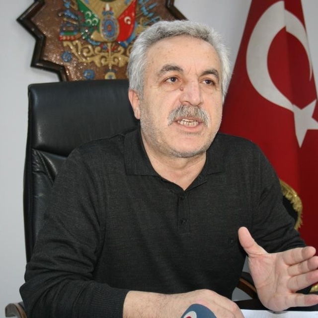 Düzce'de direksiyon başındaki emekçiler unutulmadı
"Yolunuz açık, yükünüz h...