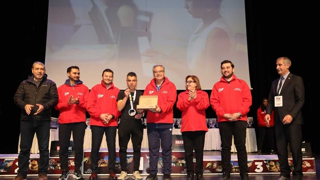 Gaziantep'te düzenlenen "7. Gazi Yarı Maratonu ve Halk Koşusu" tamamlandı