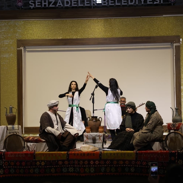 Bedesten'de 'Aşk ile Akıl' buluştu