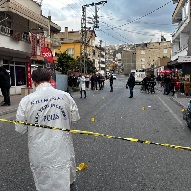 Husumetlilerine 3 motosikletle gelip ateş açtılar; 2 yaralı, 7 gözaltı