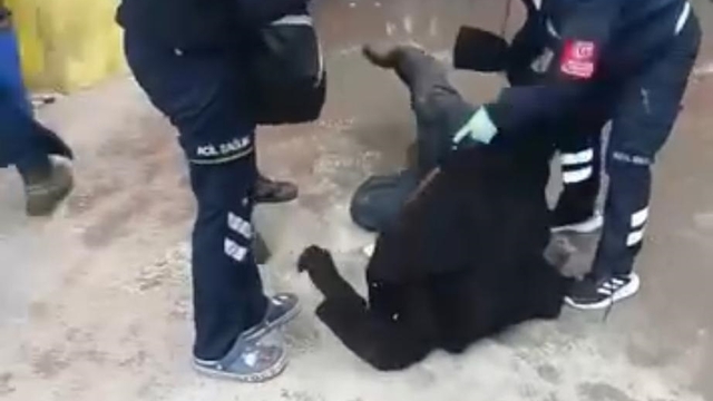 Bursa'da pazar alanında yangın; 1 kişi dumandan etkilendi