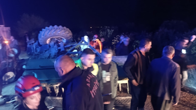 Adana'daki zincirleme kazada yaralanan sürücü kaldırıldığı hastanede hayatını kaybetti