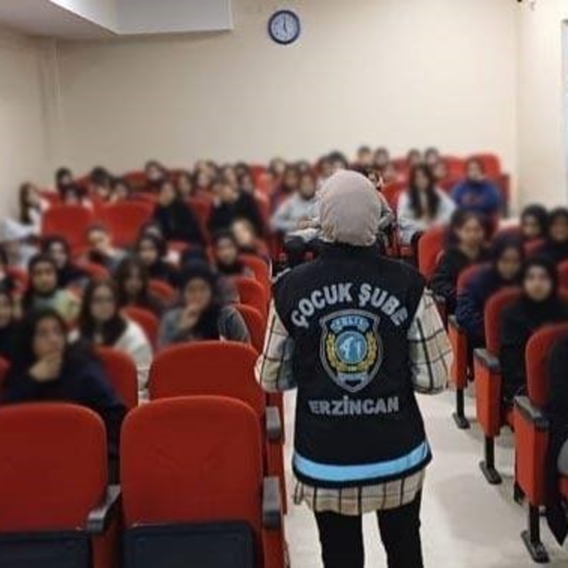 Erzincan'da öğrencilere güvenlik ve siber farkındalık eğitimi