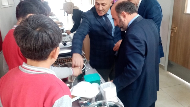 Aydıntepe'de öğrenciler yöresel lezzetleri tanıttı