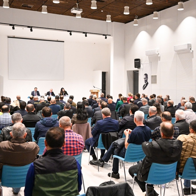 Kırklareli Valisi Turan, Lüleburgaz'da muhtarlarla bir araya geldi