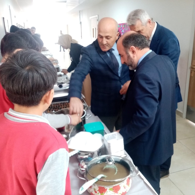 Aydıntepe'de öğrenciler yöresel lezzetleri tanıttı