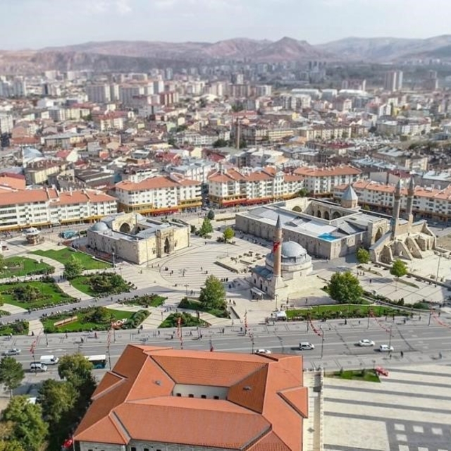 Sivas'ta 1 yılda 85 akraba evliliği yapıldı
Türkiye İstatistik Kurumu veril...