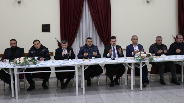 Gürün esnafı Ulu cami için bağış gecesinde buluştu