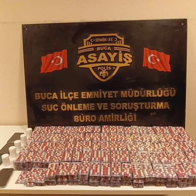 Buca'da 11 bin 296 adet uyuşturucu hap ele geçirildi