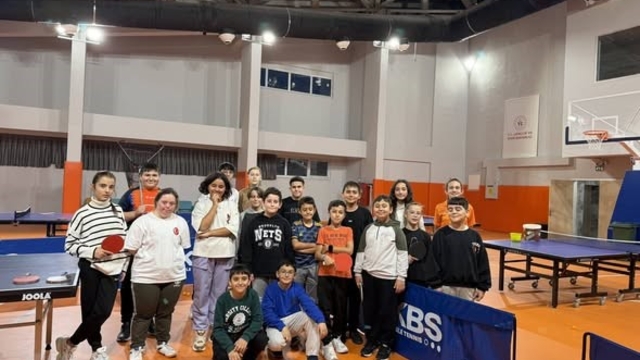 Bilecik'te masa tenisi antrenmanları hız kesmeden devam ediyor