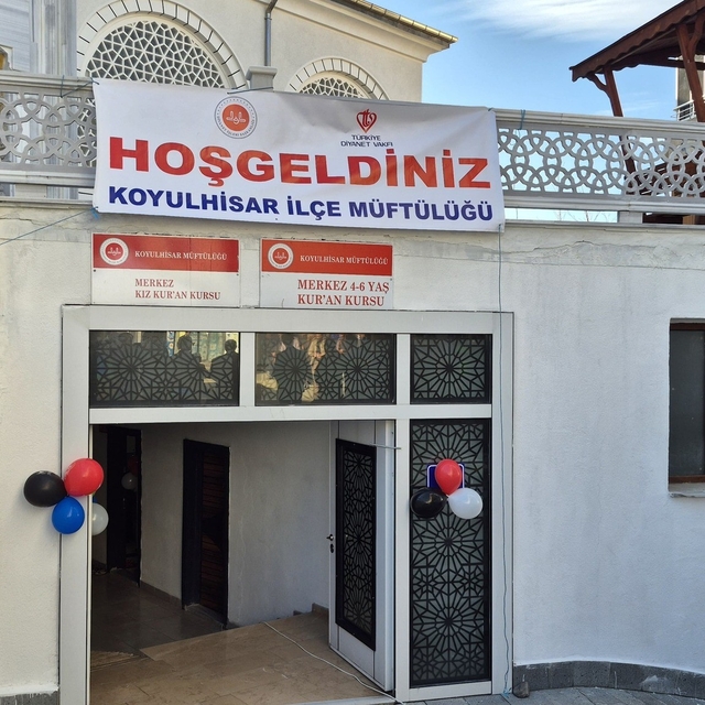 Koyulhisar'da Kur'an kursları eğitime başladı
Sivas'ın Koyulhisar ilçesine...