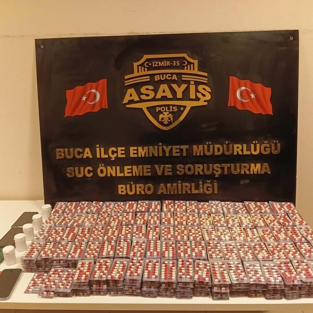 Buca'da 11 bin 296 sentetik hap ele geçirildi