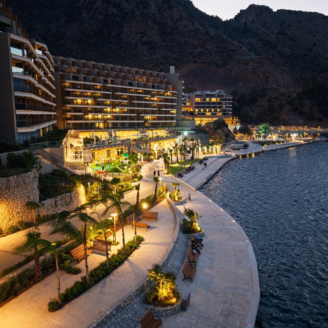 Marmaris turizminde yeni dönem başladı
Yıllardır hayali kurulan kış turizmi...