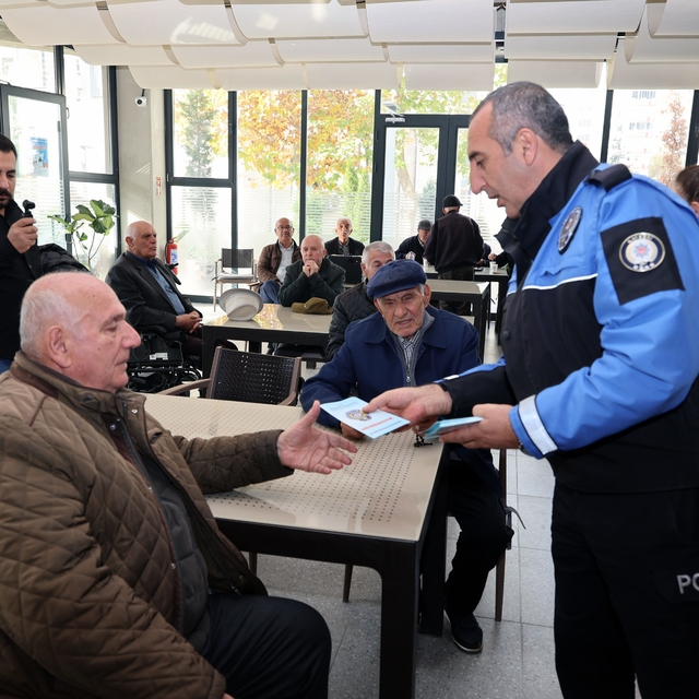 Talas Belediyesinden Selçuklu Evi'nde güvenli telefon kullanımı eğitimi