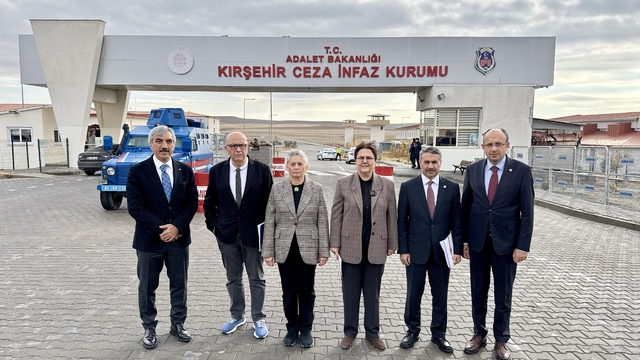 TBMM İnsan Hakları İnceleme Komisyonu heyeti Kırşehir'de cezaevlerini inceledi