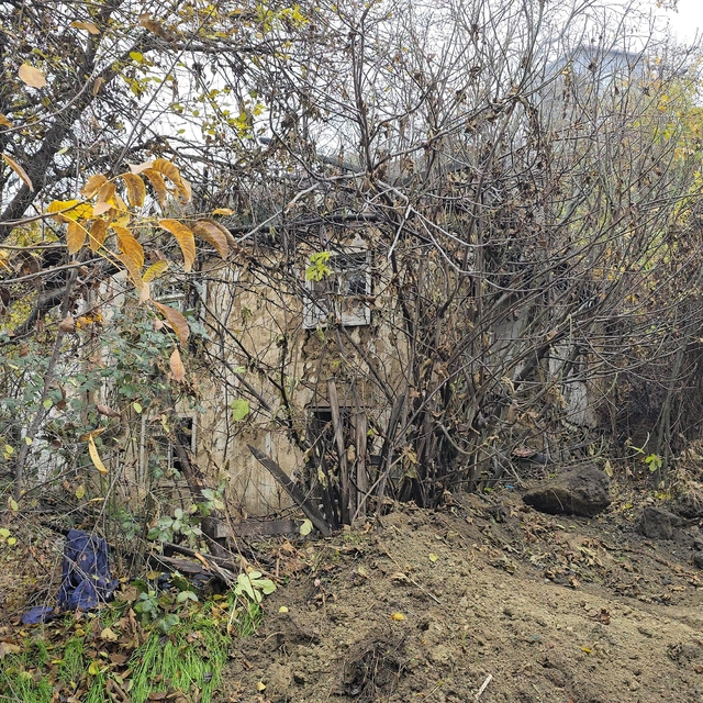 Karabük'te metruk binada çıkan yangın korkuttu