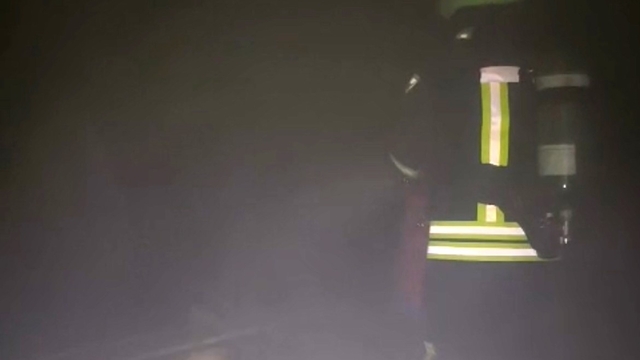 Siirt'te bir apartmanda çıkan yangın söndürüldü