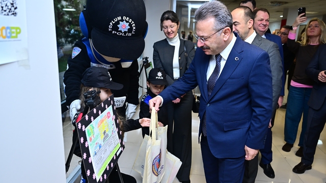 Eskişehir'de "Teknolojiyi Abartma, Geleceğini Karartma-2 Projesi"nin kapanış programı yapıldı