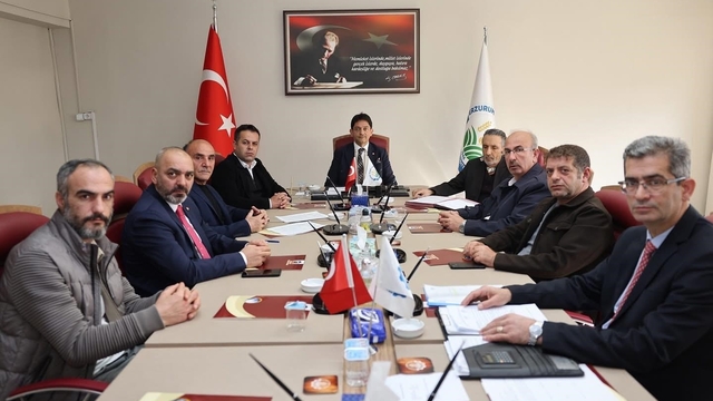 Erzurum Ticaret Borsası'ndan doğalgaz kesintilerine ilişkin açıklama
"Üyelerimizin hak ve mağduriyetinin giderilmesi noktasında hukuki süreci başlatmış bulunmaktayız"