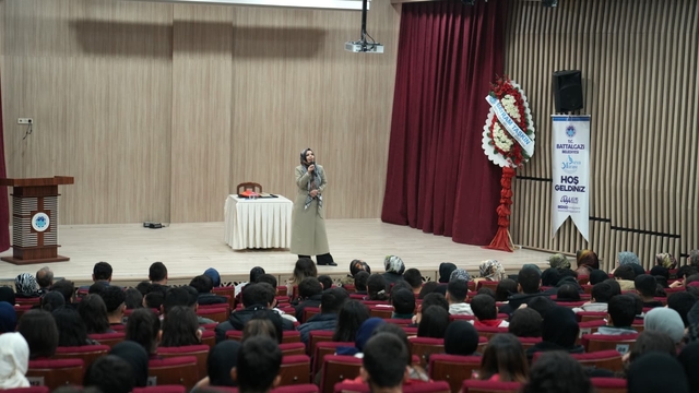 Battalgazi'de "Uzaktan Sevmek Kudüs" programına yoğun ilgi