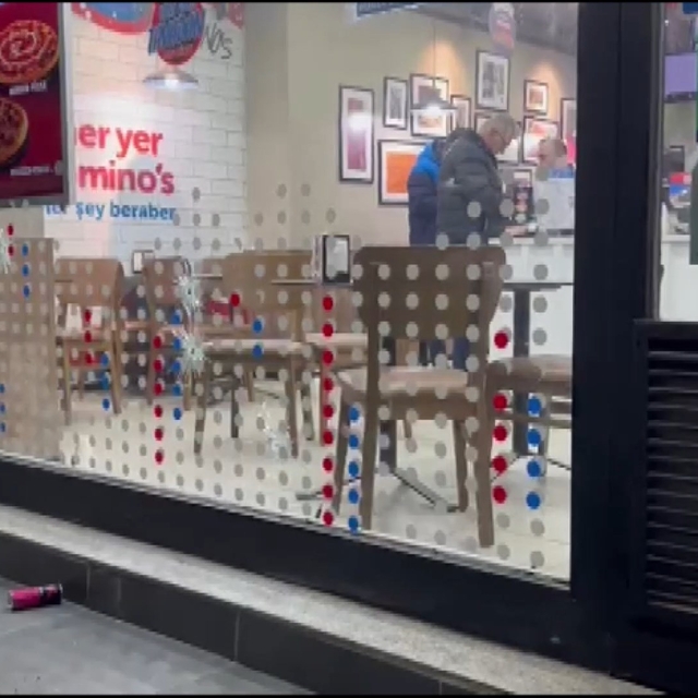 Bursa'da pizza dükkanına silahlı saldırı